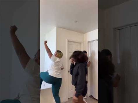 Stepmom Stepsister Twerk .